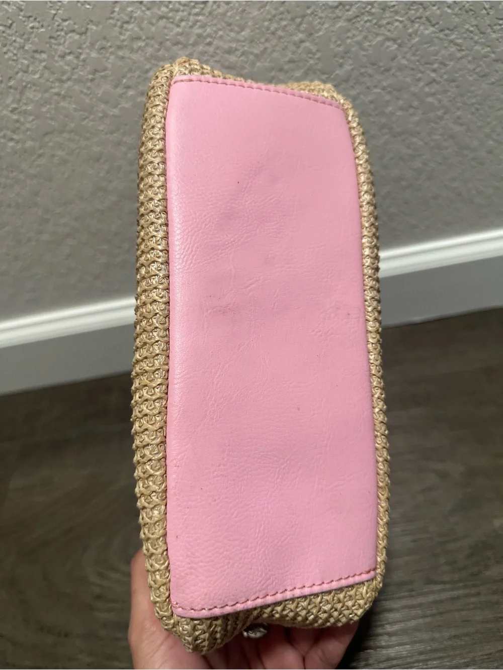 OMG Accessories Small Handheld Zip Up 